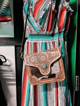 Cargar imagen en el visor de la galería, Rosie - Tooled Leather Cowhide Crossbody