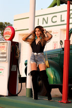 Cargar imagen en el visor de la galería, Texas Rodeo - Rhinestone Fringe Denim Shorts
