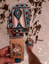 Cargar imagen en el visor de la galería, Hill Country - Slip On Sandals