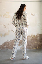Cargar imagen en el visor de la galería, Wild Horse Pjs/ Lounge Set