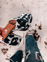 Cargar imagen en el visor de la galería, Not My Kind Of Herd - Platform Heel