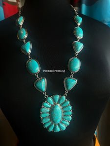 Lizzie Turquoise Necklace