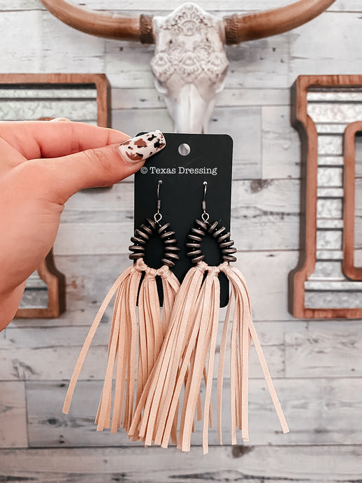 No One Like A Cowgirl - Tassel Earrings In Ivory