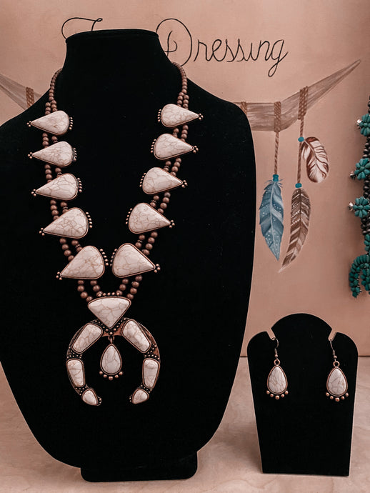 Lavado Necklace Set (white)